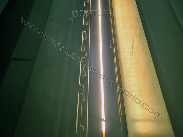 MESA DE CORTE PARA VIDRIO LAMINADO MACOTEC