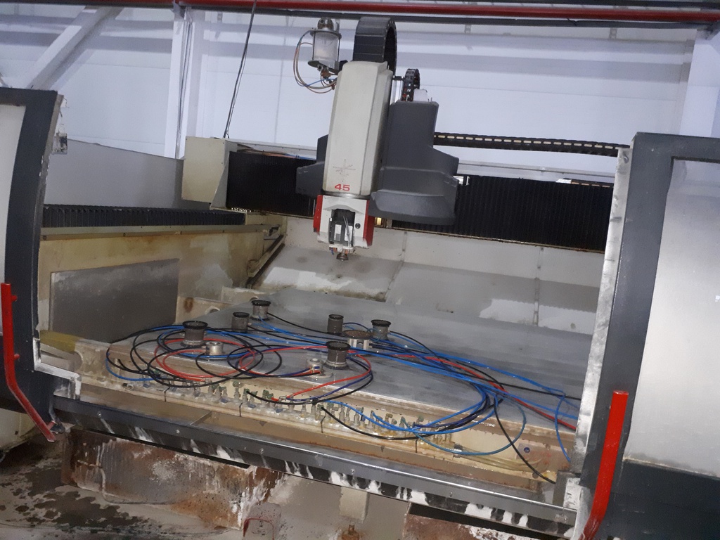 CNC HORIZONTAL PARA VIDRIO INTERMAC